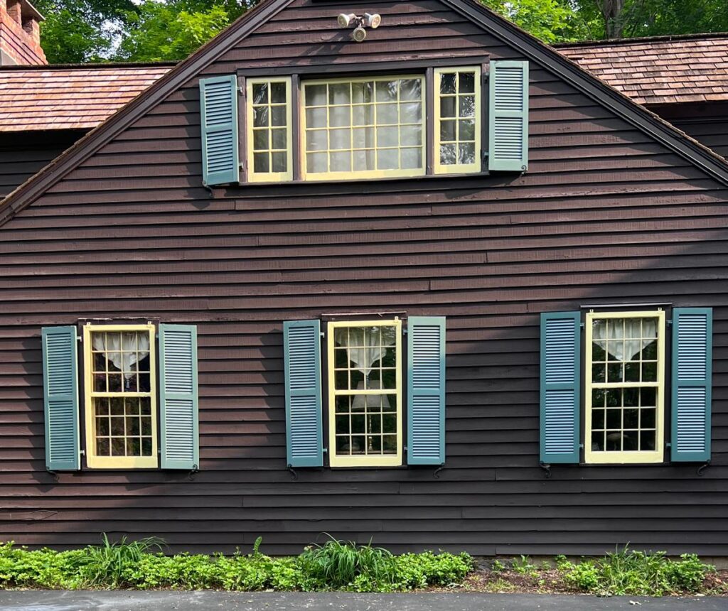 Can you paint vinyl siding