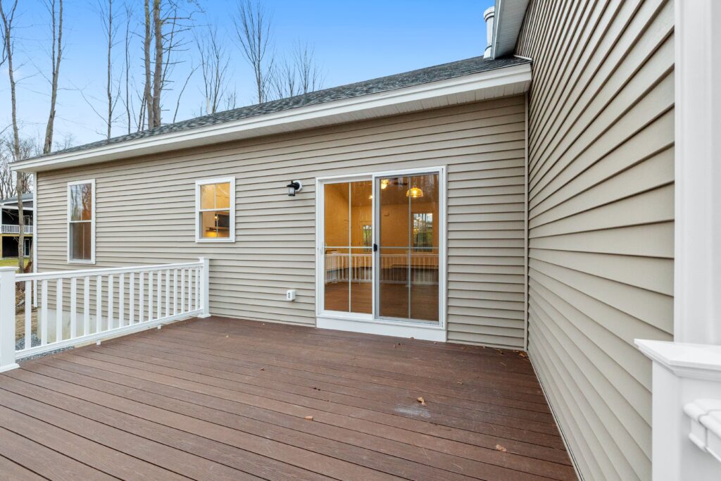 Best Temperature to Paint Your Deck
